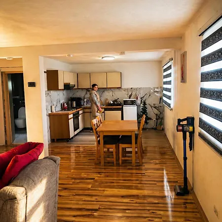 Apartamento Escape Zavidovici